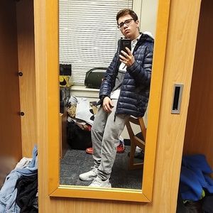 Meet your Posher, Christopher